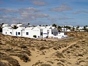 Casa Finisterre 5-6: Desde las afueras